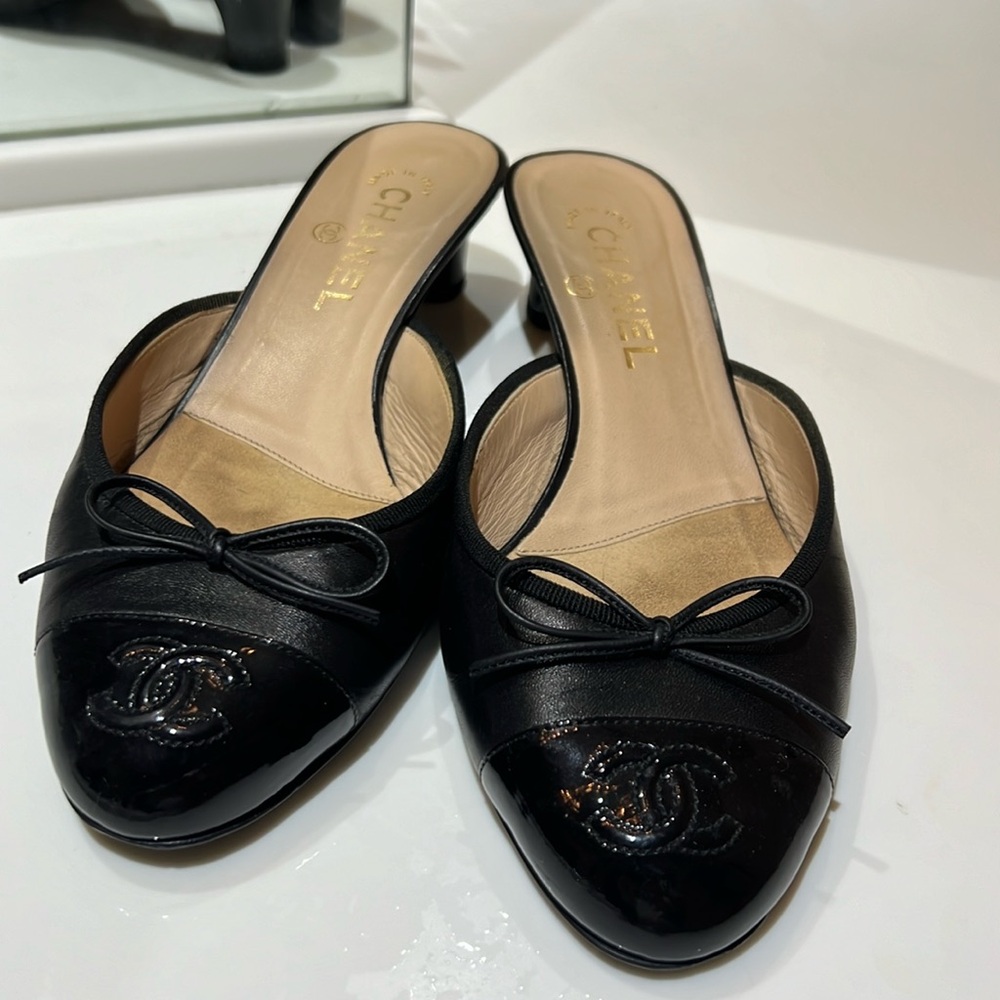 Chanel mules size 39